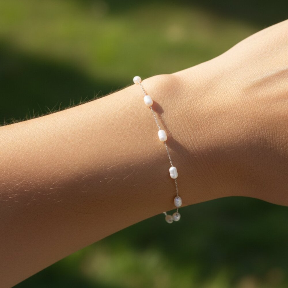 Chic & Stylish Bracelet – A Thoughtful Gift for Women and Girls, DYC1191